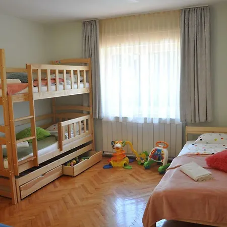 Apartament Villon Apartmanhaz