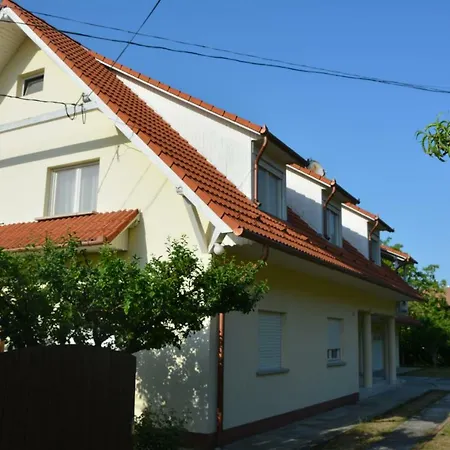 Villon Apartmanhaz Apartament *